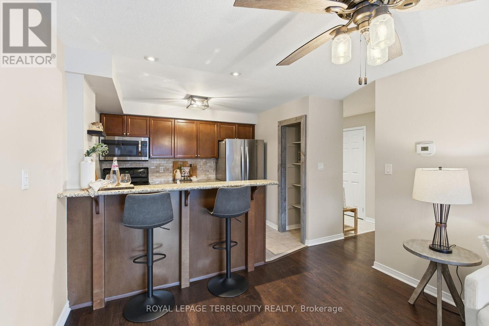 305 - 55 Shipway Avenue, Clarington, Ontario  L1B 0B6 - Photo 9 - E12717662