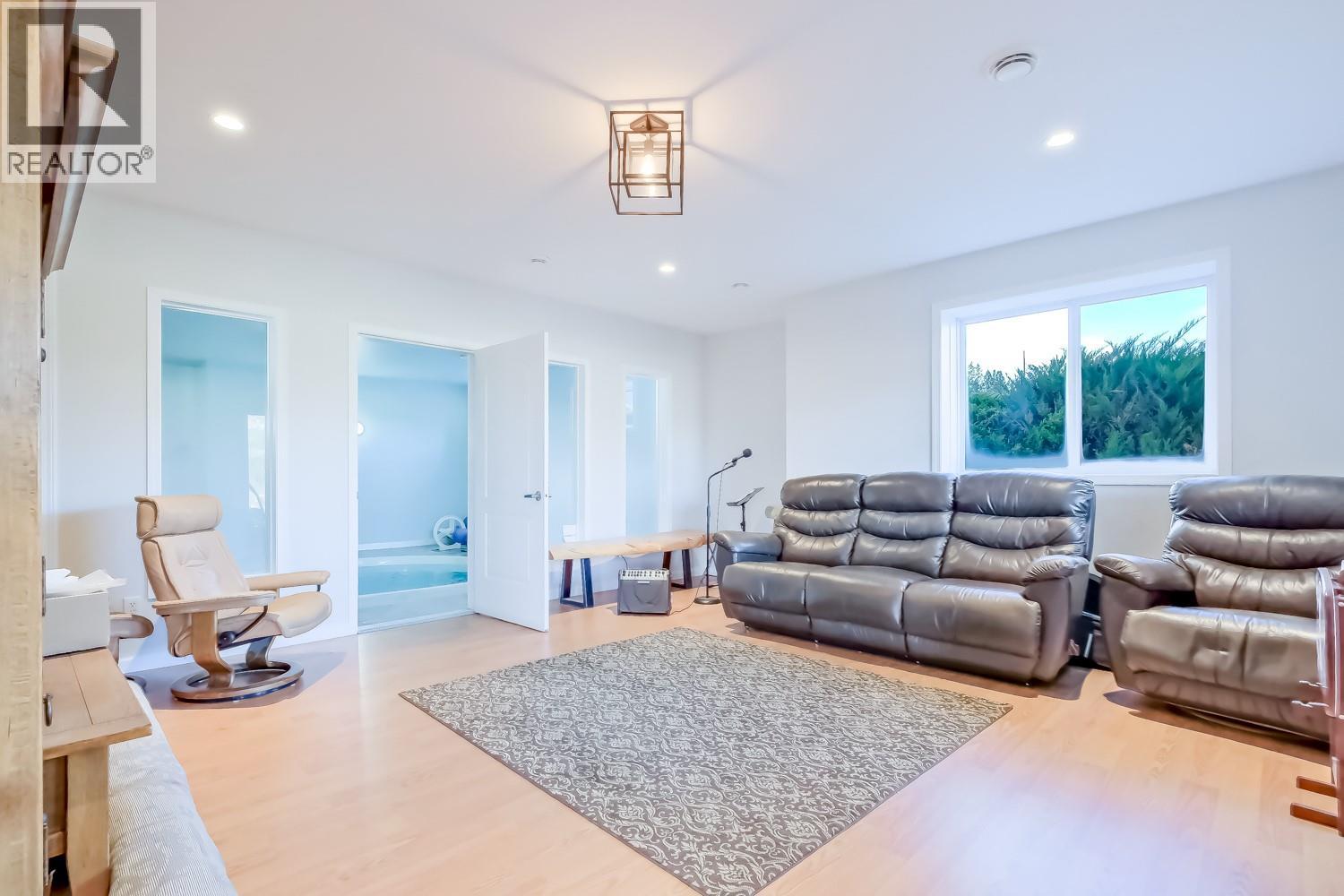 2241 Rojem Road, Kelowna, British Columbia  V1V 2G3 - Photo 83 - 10371216