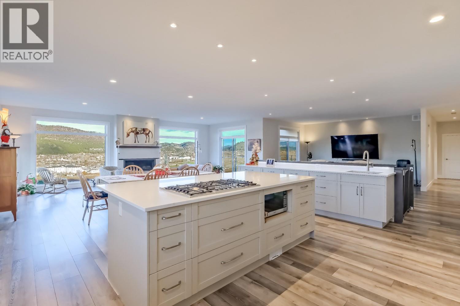 2241 Rojem Road, Kelowna, British Columbia  V1V 2G3 - Photo 32 - 10371216