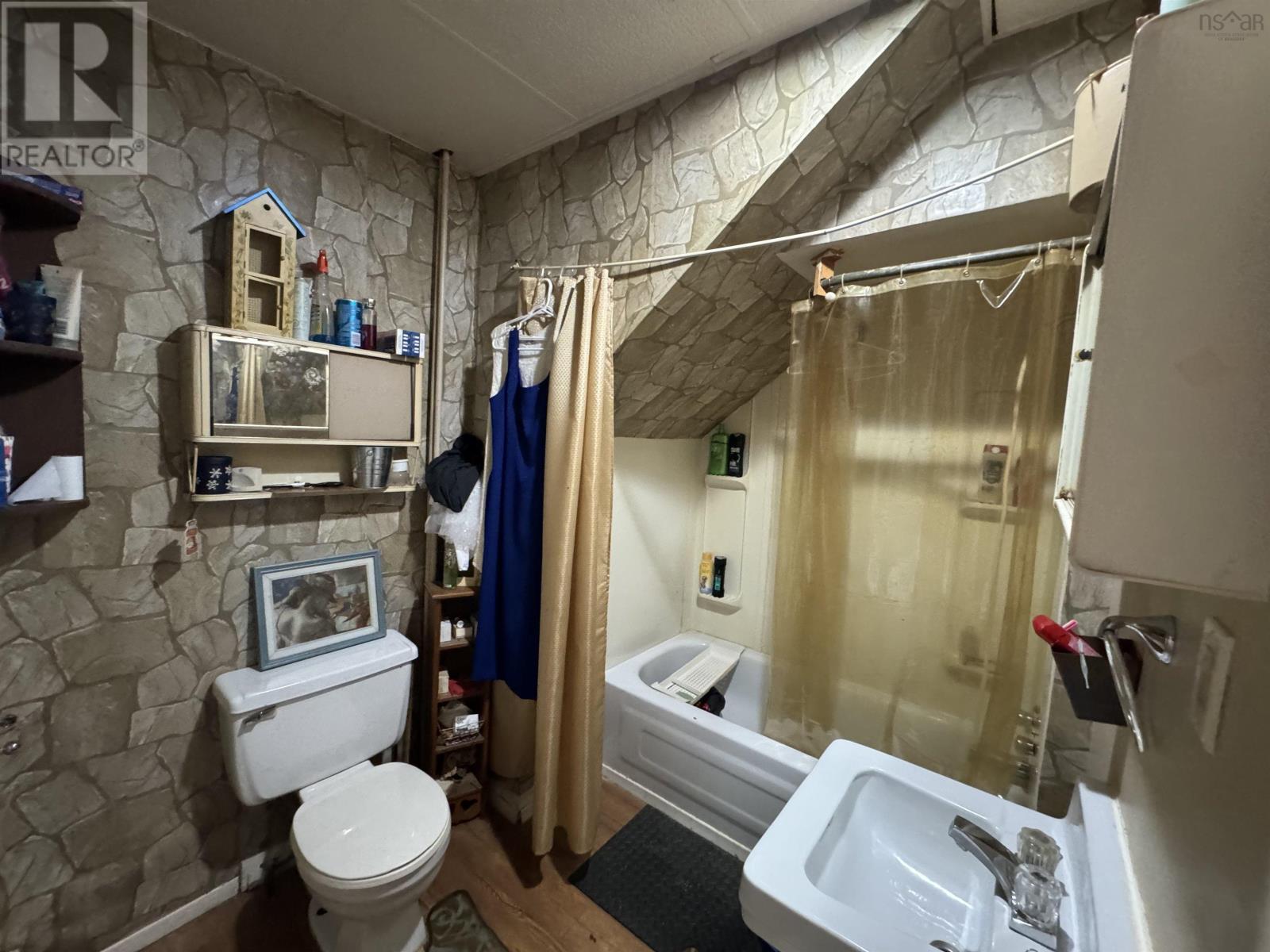 123 Caledonia Street, North Sydney, Nova Scotia  B2A 2V6 - Photo 13 - 202601249