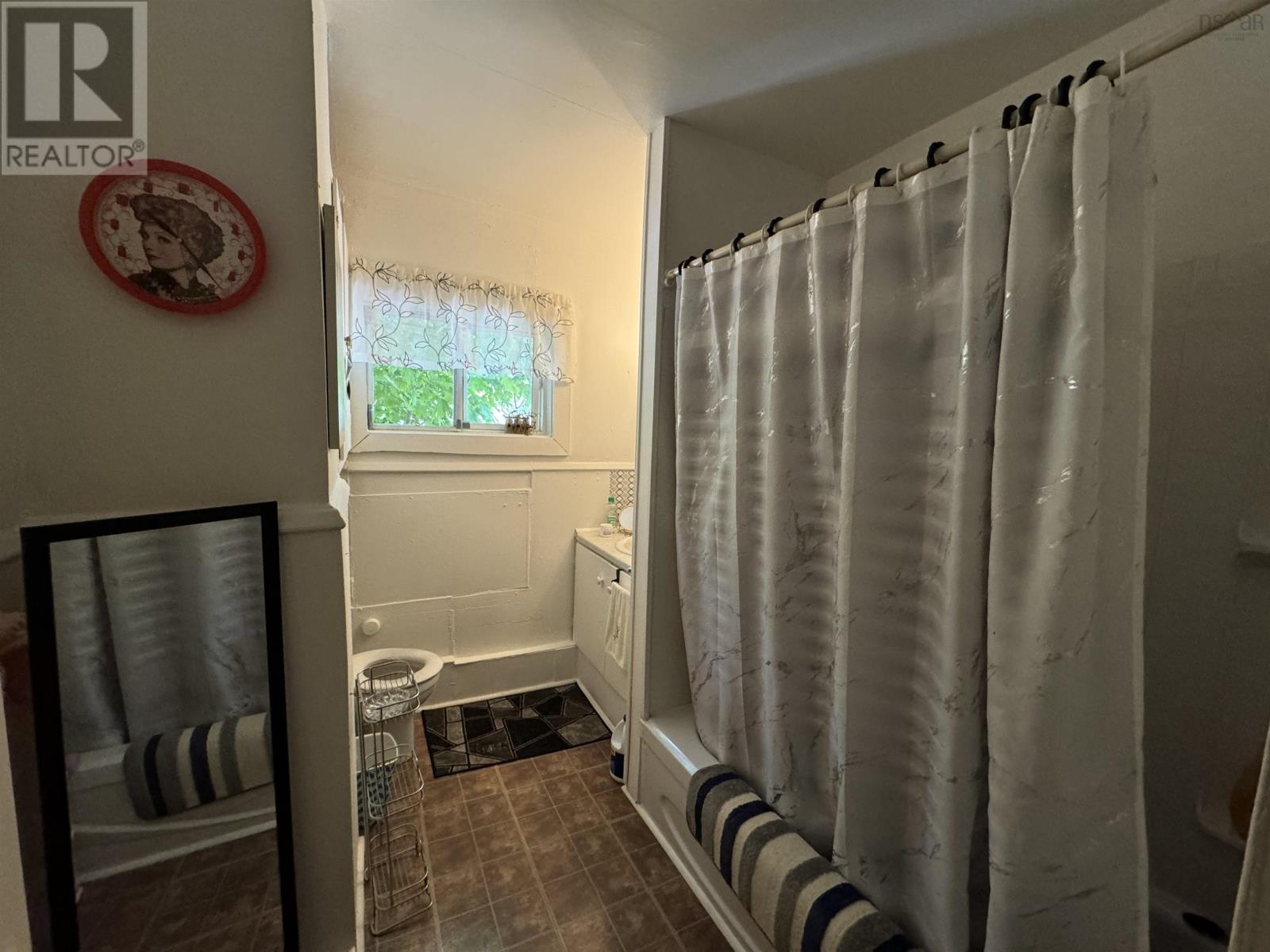 123 Caledonia Street, North Sydney, Nova Scotia  B2A 2V6 - Photo 8 - 202601249