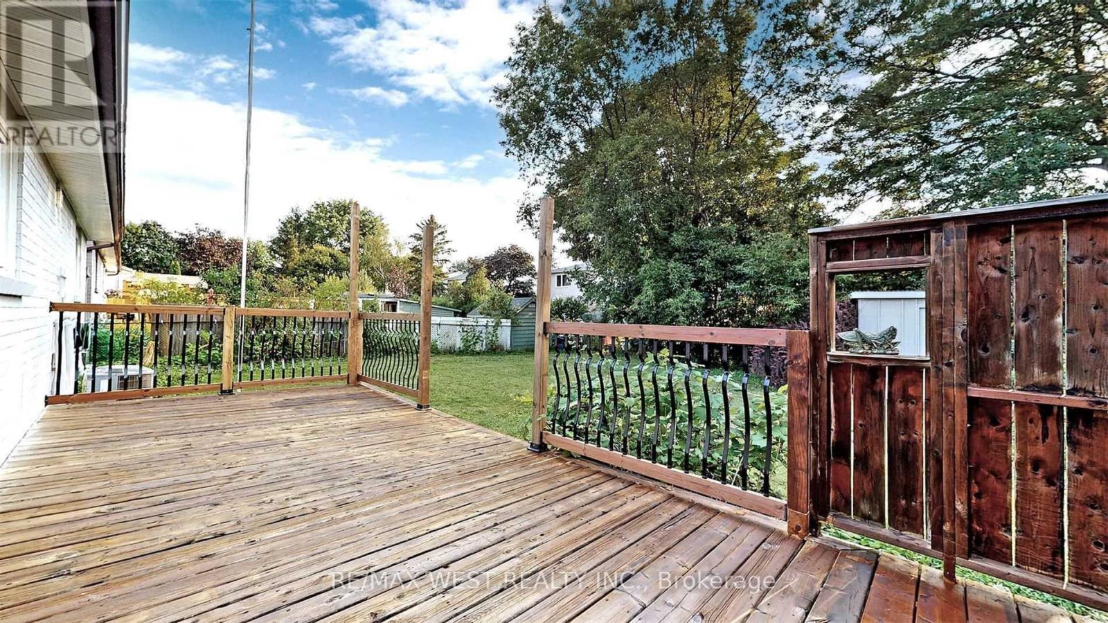 360 Dixon Boulevard, Newmarket, Ontario  L3Y 5C4 - Photo 27 - N12717678