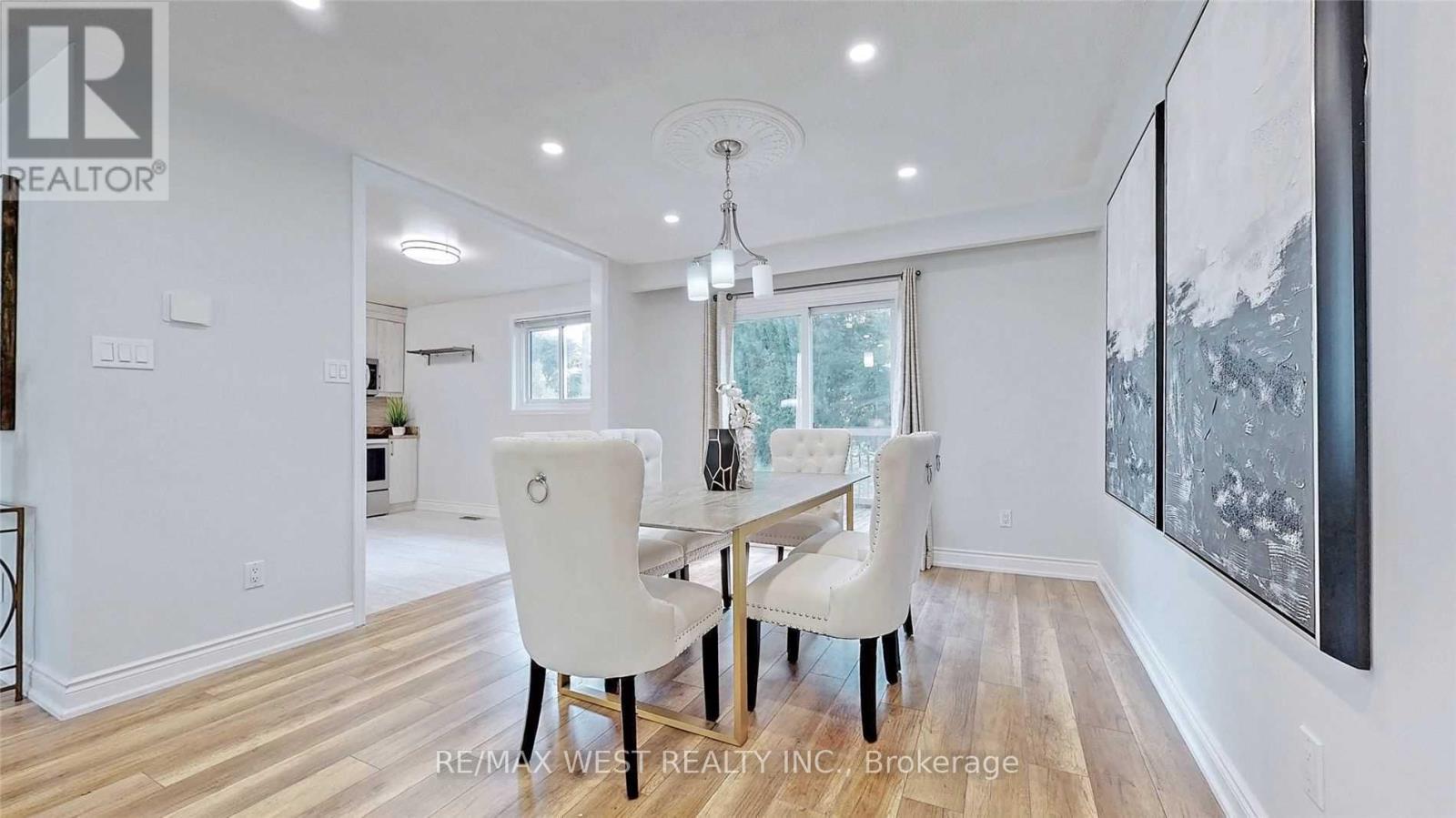 360 Dixon Boulevard, Newmarket, Ontario  L3Y 5C4 - Photo 7 - N12717678