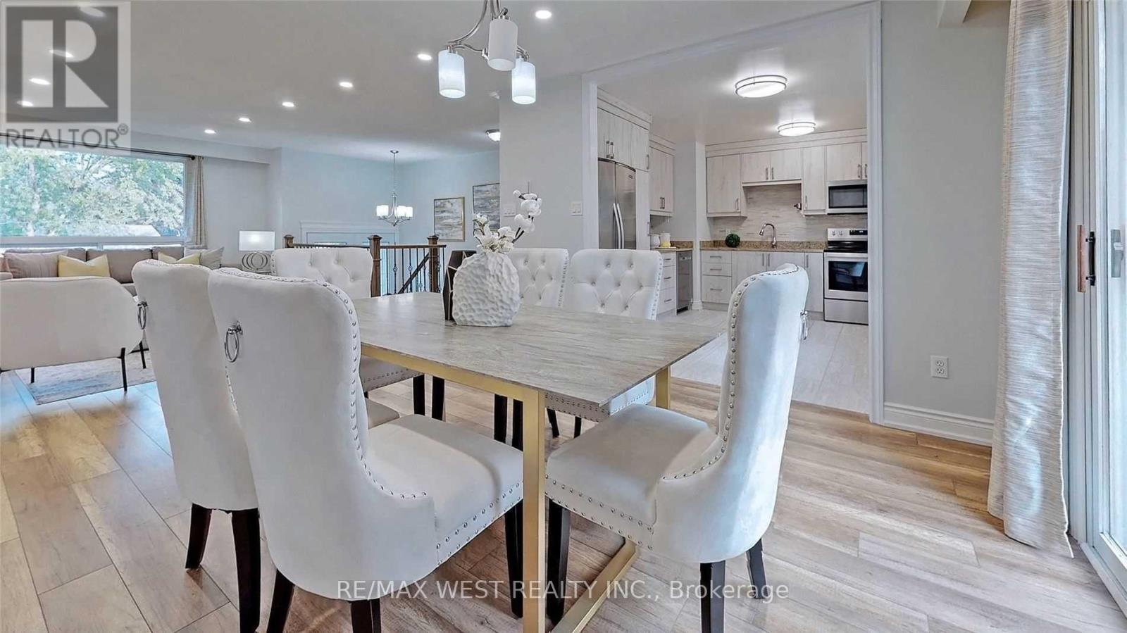 360 Dixon Boulevard, Newmarket, Ontario  L3Y 5C4 - Photo 9 - N12717678