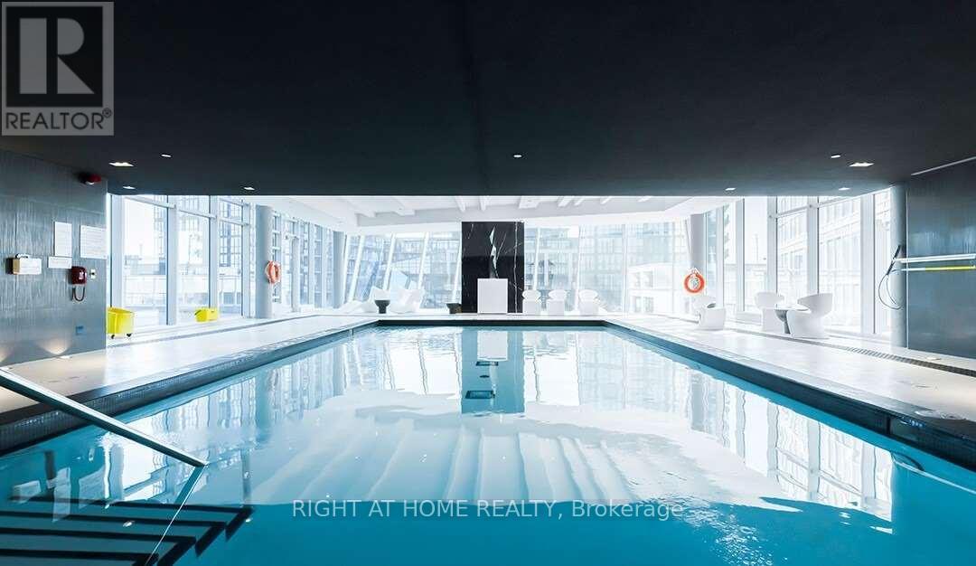 424 - 2908 Highway 7 Road, Vaughan, Ontario  L4K 0K5 - Photo 3 - N12717738