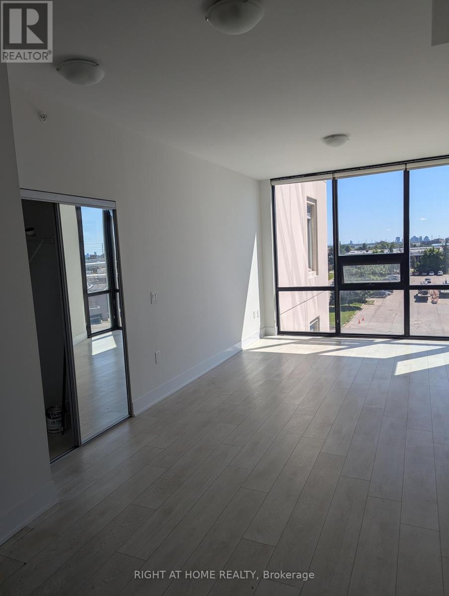 424 - 2908 Highway 7 Road, Vaughan, Ontario  L4K 0K5 - Photo 6 - N12717738