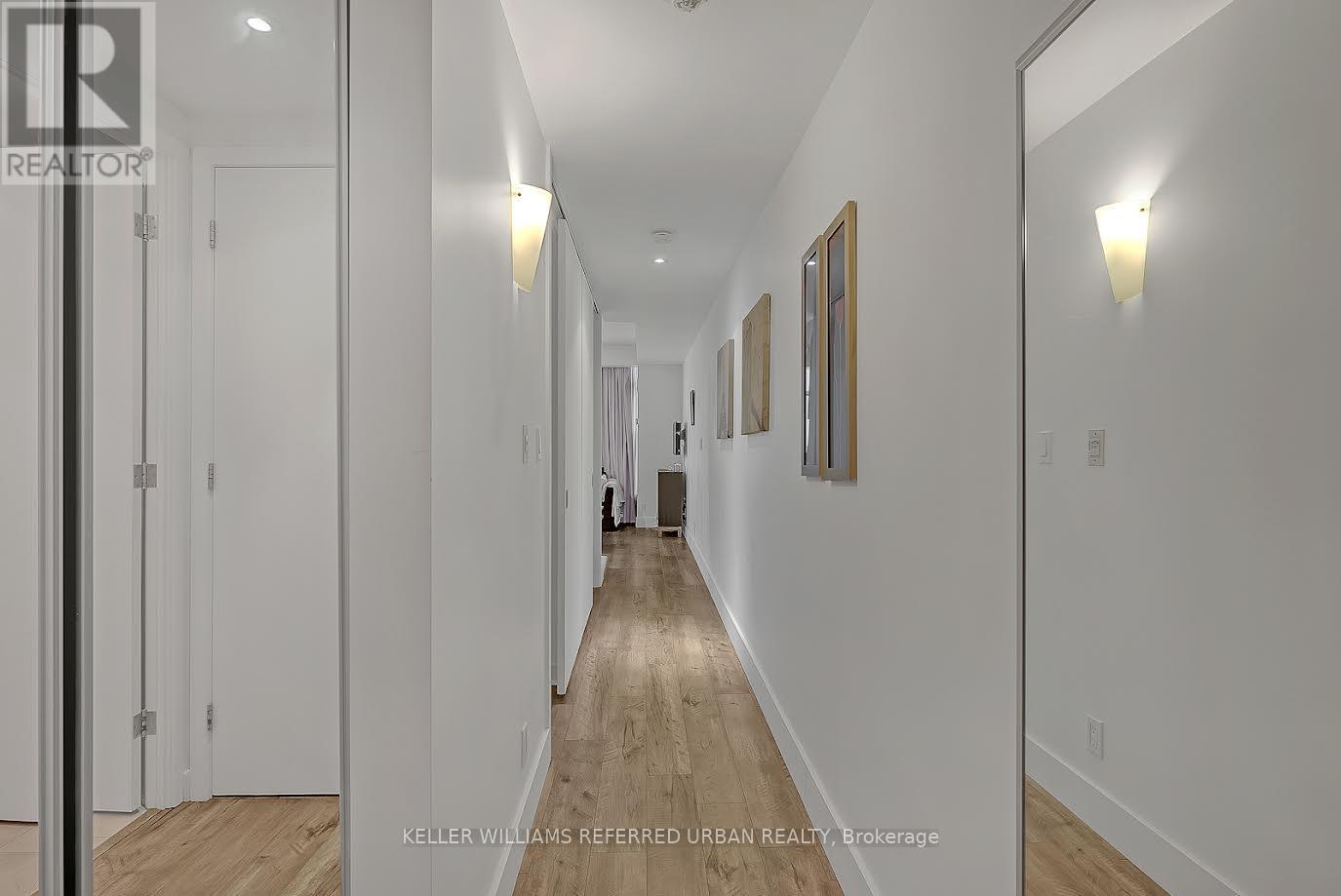 521 - 36 Blue Jays Way, Toronto, Ontario  M5V 0L7 - Photo 4 - C12713606