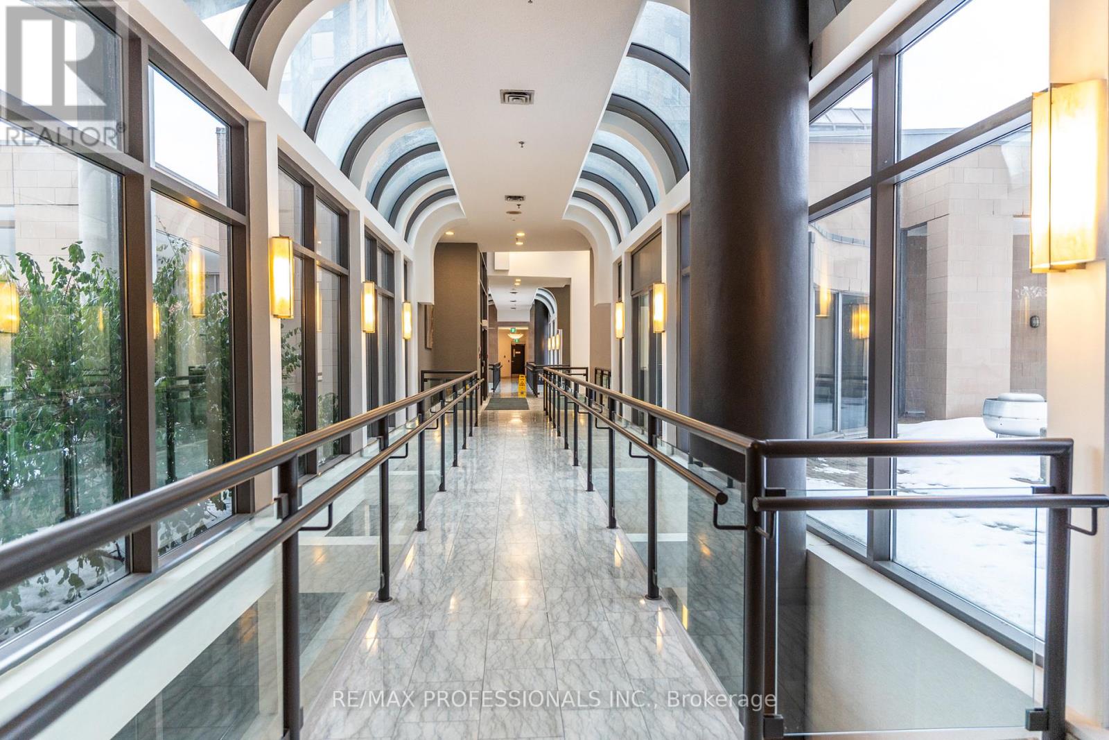 709 - 3 Hickory Tree Road, Toronto, Ontario  M9N 3W5 - Photo 9 - W12716308