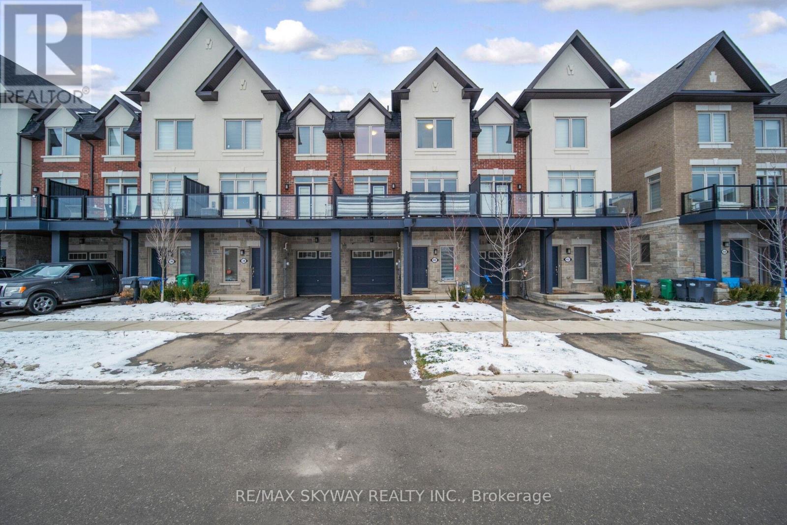 40 Waterville Way, Caledon, Ontario  L7C 4L6 - Photo 6 - W12629898