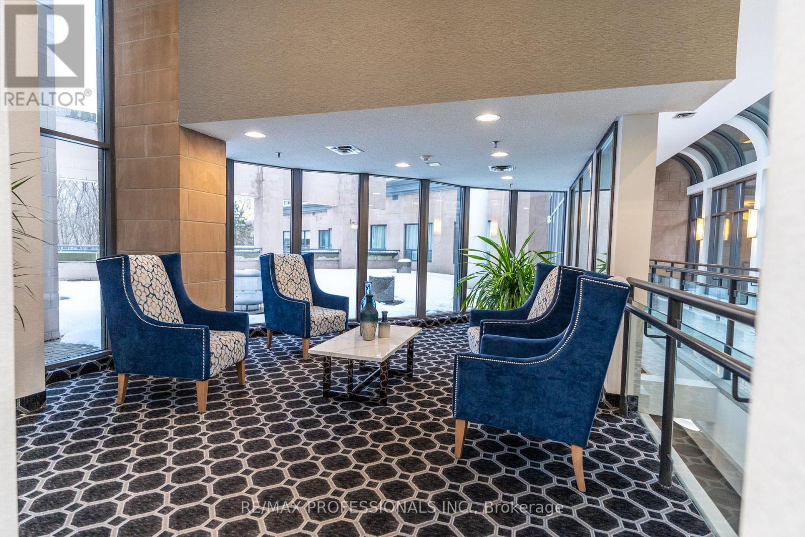 709 - 3 Hickory Tree Road, Toronto, Ontario  M9N 3W5 - Photo 8 - W12716308