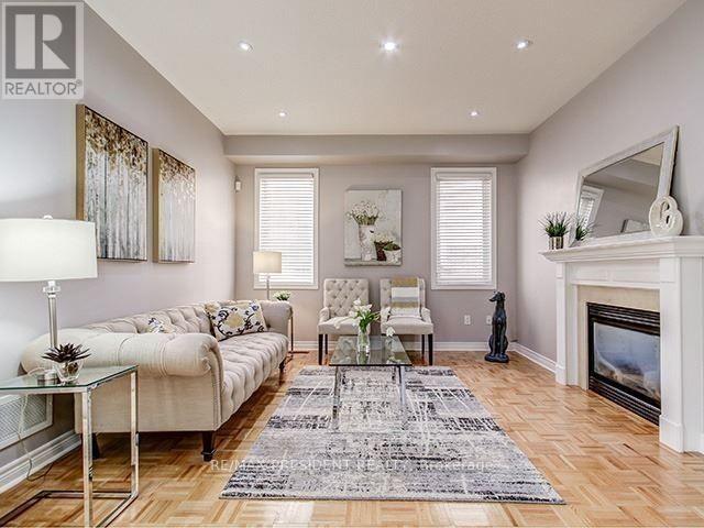 4 Cairnburg Drive, Brampton, Ontario  L6P 1X3 - Photo 5 - W12717536