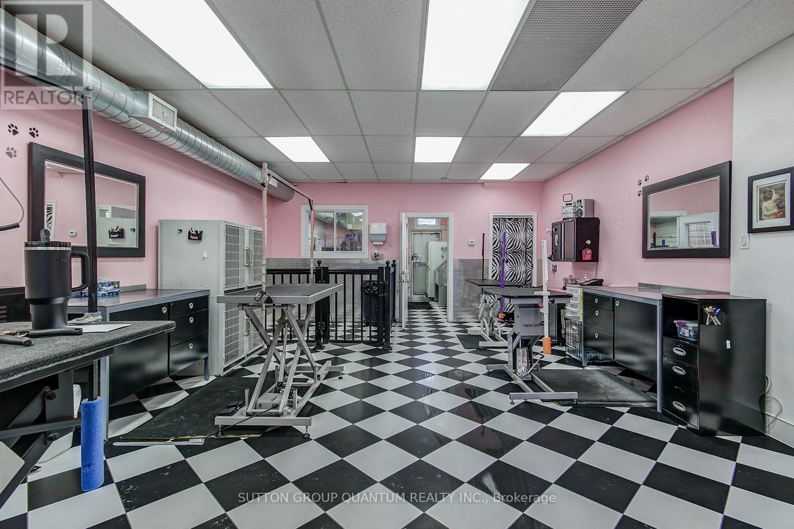 1858 Lakeshore Road W, Mississauga, Ontario  L5J 1J7 - Photo 5 - W12717544