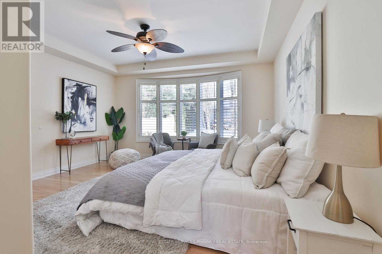 806 Hidden Grove Lane, Mississauga, Ontario  L5H 4L3 - Photo 14 - W12717548