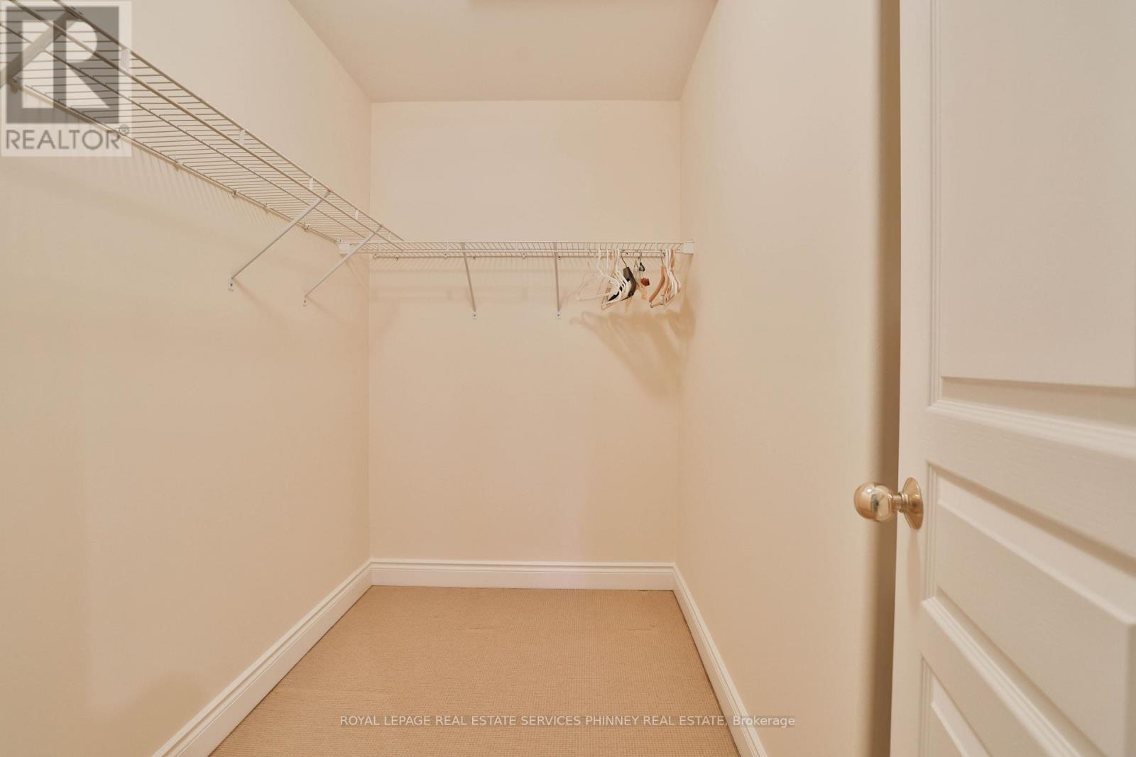 806 Hidden Grove Lane, Mississauga, Ontario  L5H 4L3 - Photo 26 - W12717548