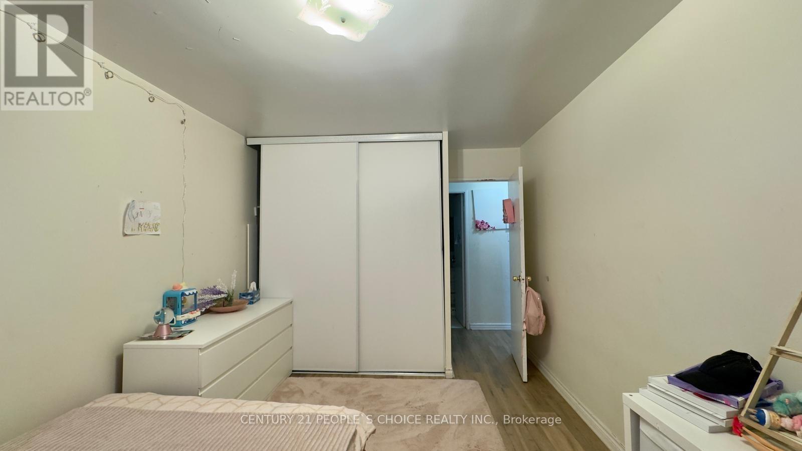 910 - 2835 Islington Avenue, Toronto, Ontario  M9L 2K2 - Photo 10 - W12717592