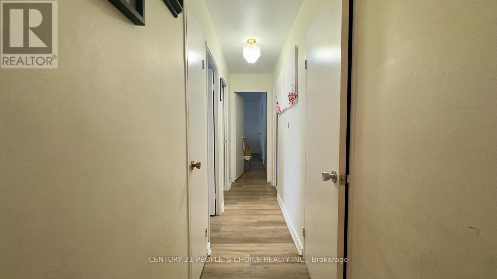 910 - 2835 Islington Avenue, Toronto, Ontario  M9L 2K2 - Photo 8 - W12717592