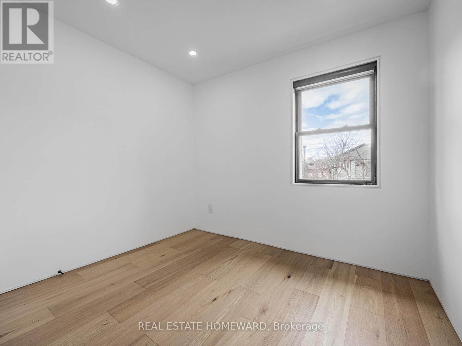 10 Juliana Court, Toronto, Ontario  M6S 2R2 - Photo 16 - W12717650