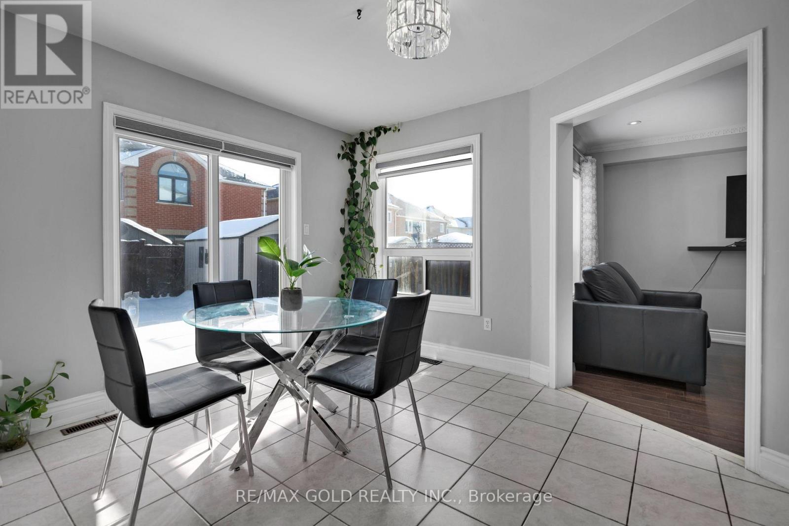 49 Sterritt Drive, Brampton, Ontario  L6Y 5E4 - Photo 15 - W12717652