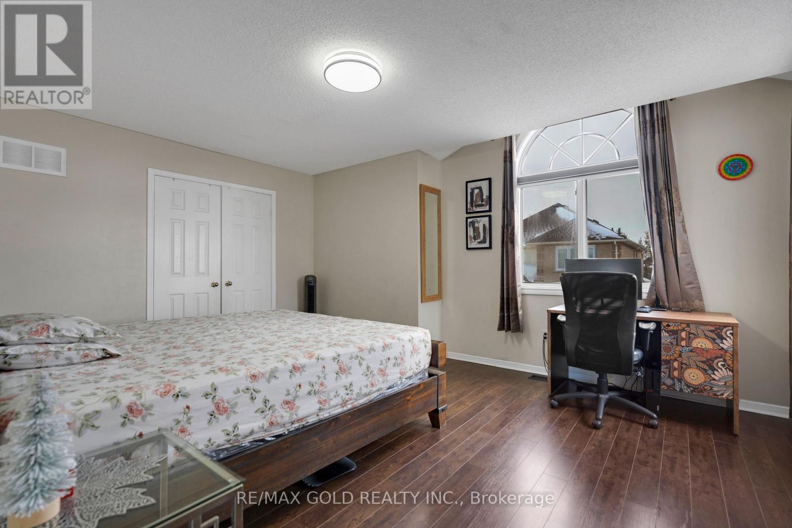 49 Sterritt Drive, Brampton, Ontario  L6Y 5E4 - Photo 24 - W12717652