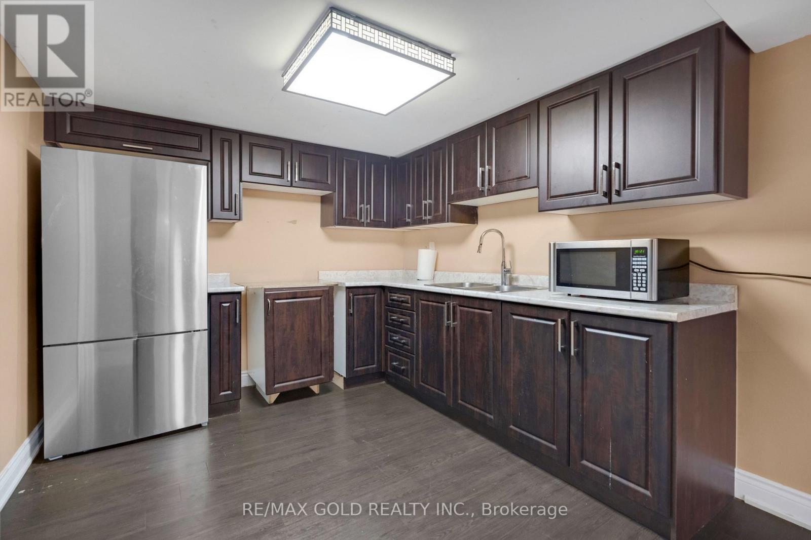 49 Sterritt Drive, Brampton, Ontario  L6Y 5E4 - Photo 32 - W12717652