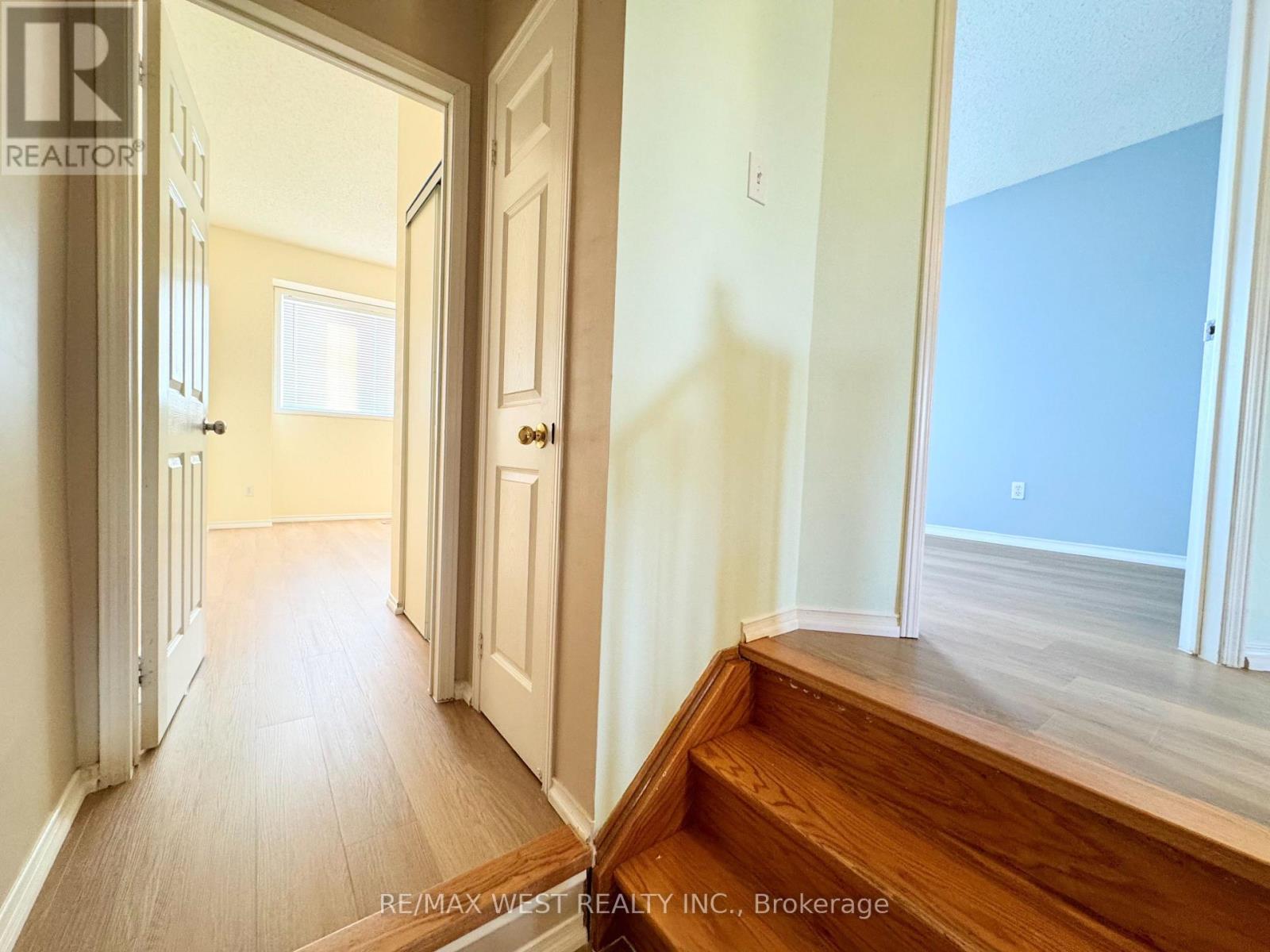 269 Pressed Brick Drive, Brampton, Ontario  L6V 4L2 - Photo 13 - W12717656