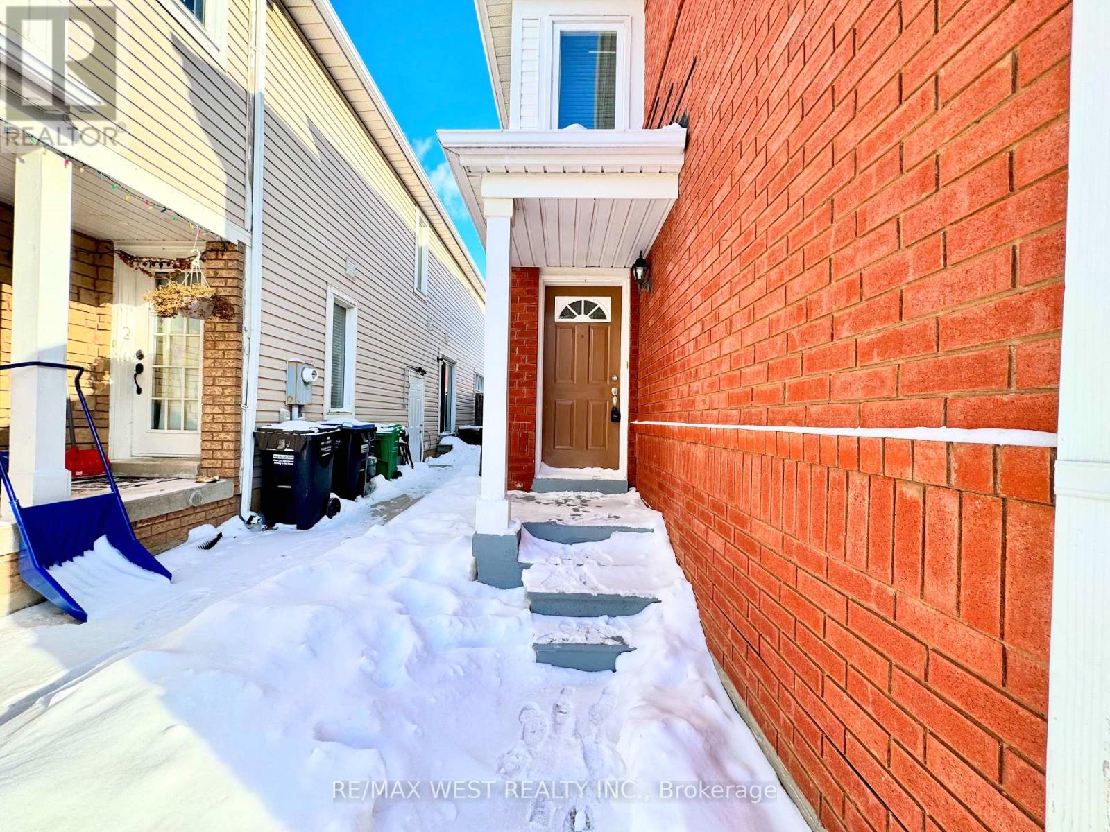 269 Pressed Brick Drive, Brampton, Ontario  L6V 4L2 - Photo 3 - W12717656