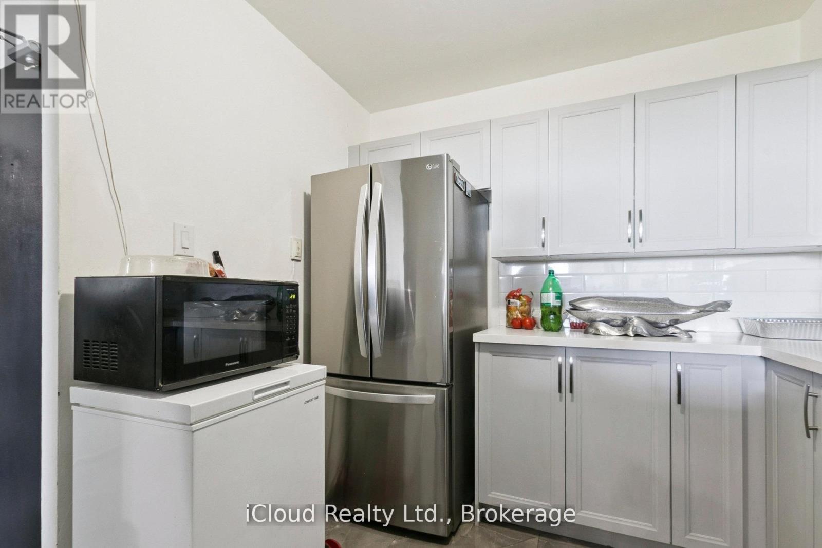 1108 - 238 Albion Road, Toronto, Ontario  M9W 6A7 - Photo 20 - W12717658