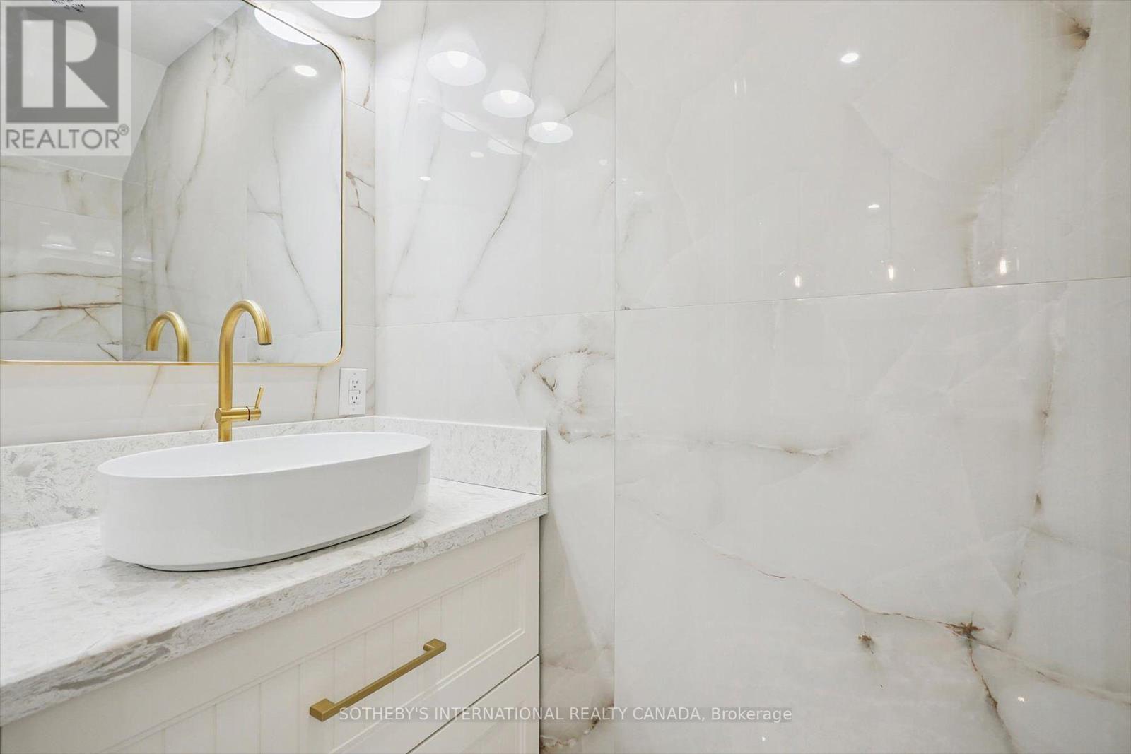 452 Rothesay Place, Burlington, Ontario  L7N 1N5 - Photo 16 - W12717686