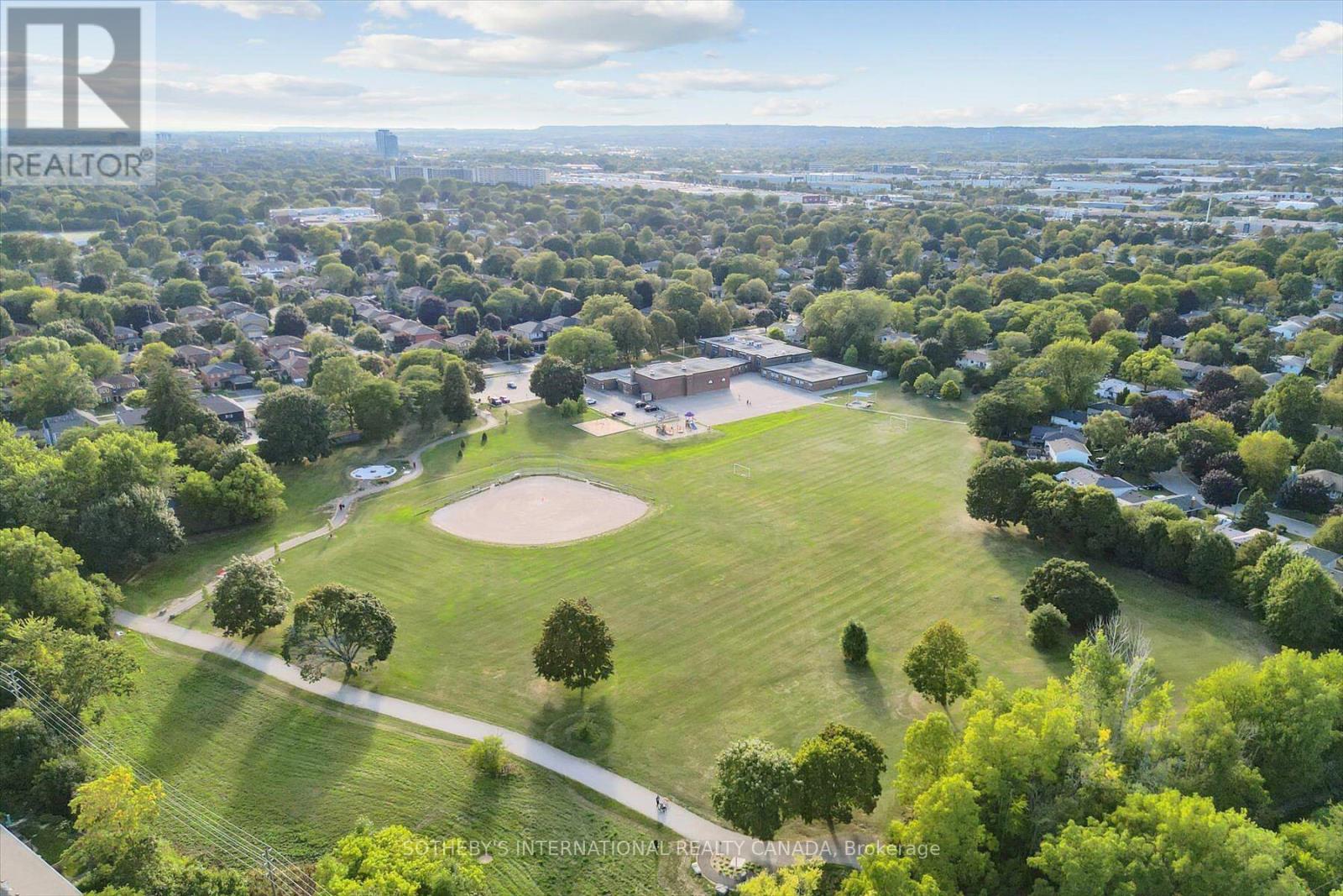 452 Rothesay Place, Burlington, Ontario  L7N 1N5 - Photo 44 - W12717686