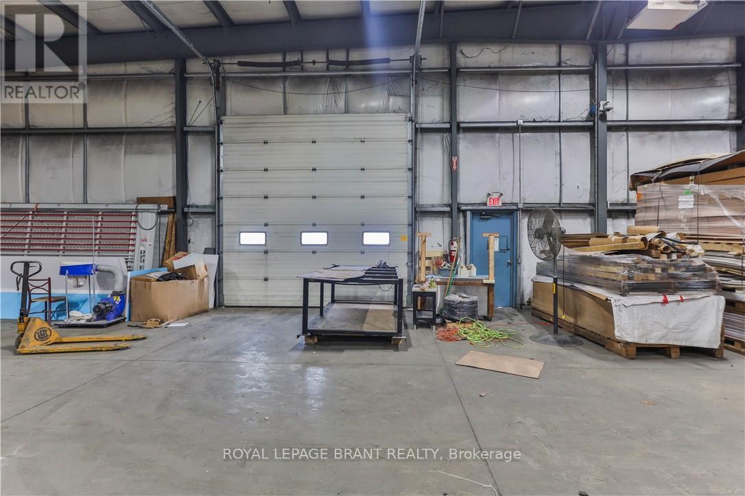 35 Sharp Road, Brantford, Ontario  N3T 5L8 - Photo 27 - X12717542
