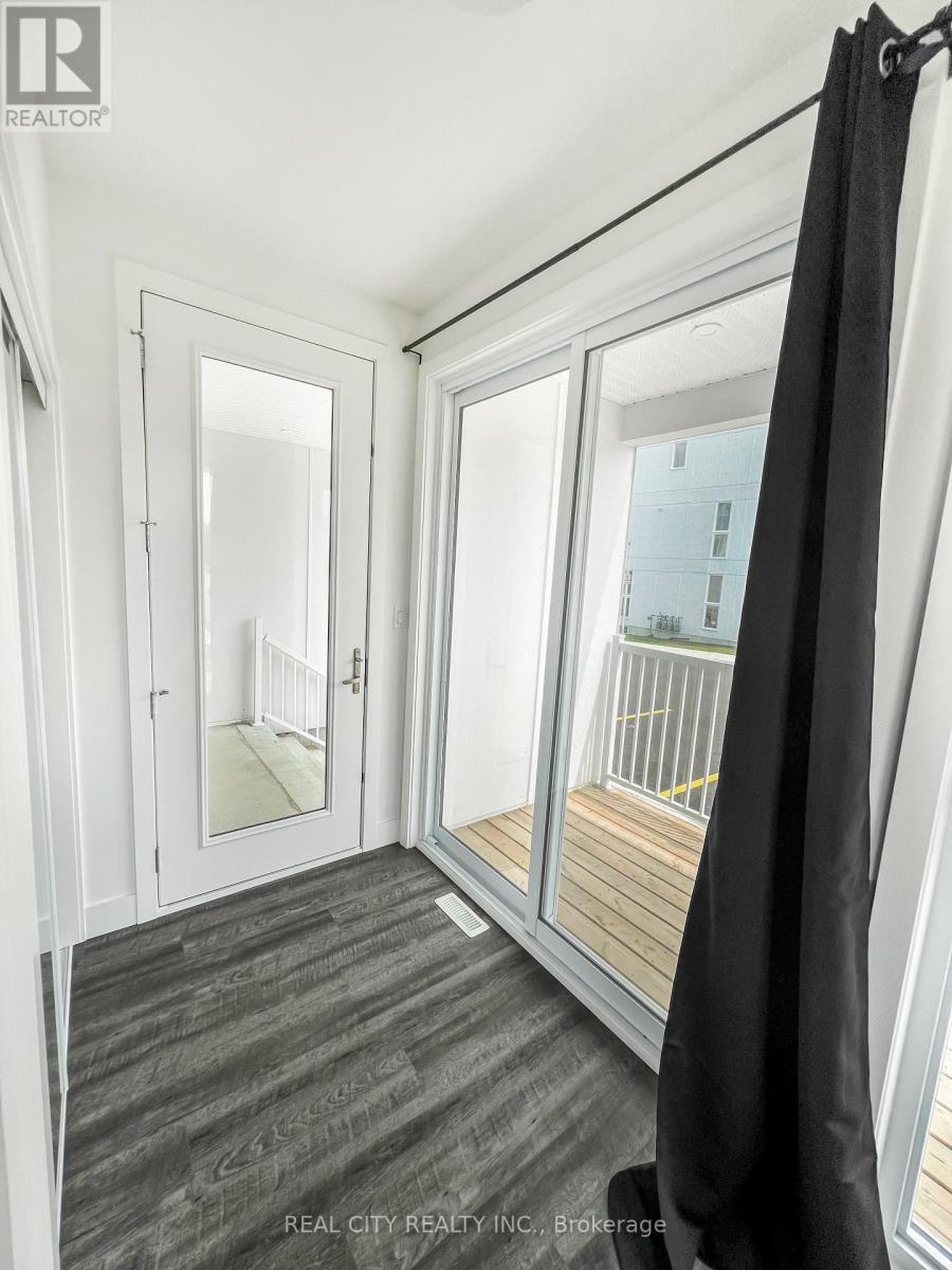 97 - 234 Edgevalley Road, London East, Ontario  N5V 0E4 - Photo 3 - X12717576