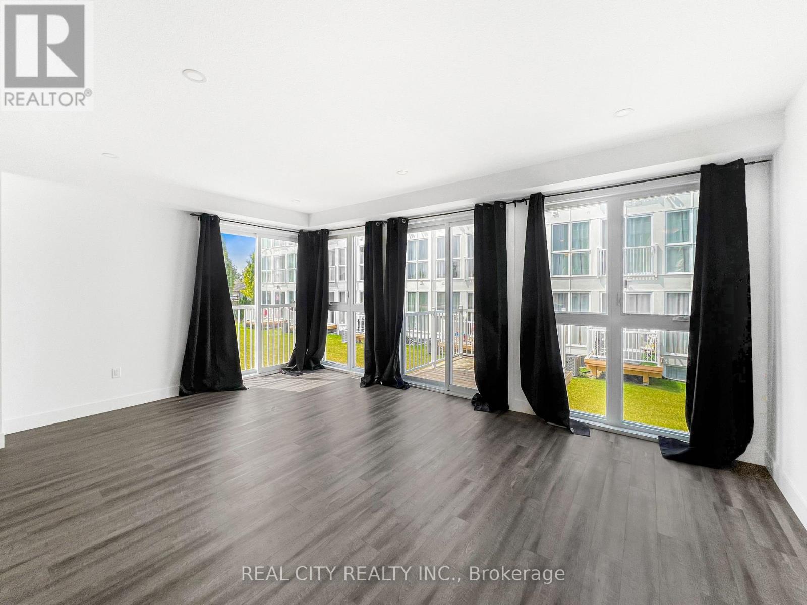 97 - 234 Edgevalley Road, London East, Ontario  N5V 0E4 - Photo 7 - X12717576