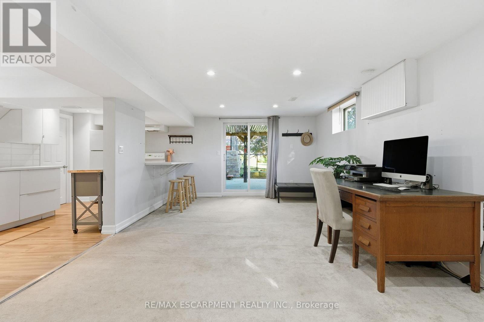 47 Valley Road, Hamilton, Ontario  L9H 5S4 - Photo 24 - X12717584