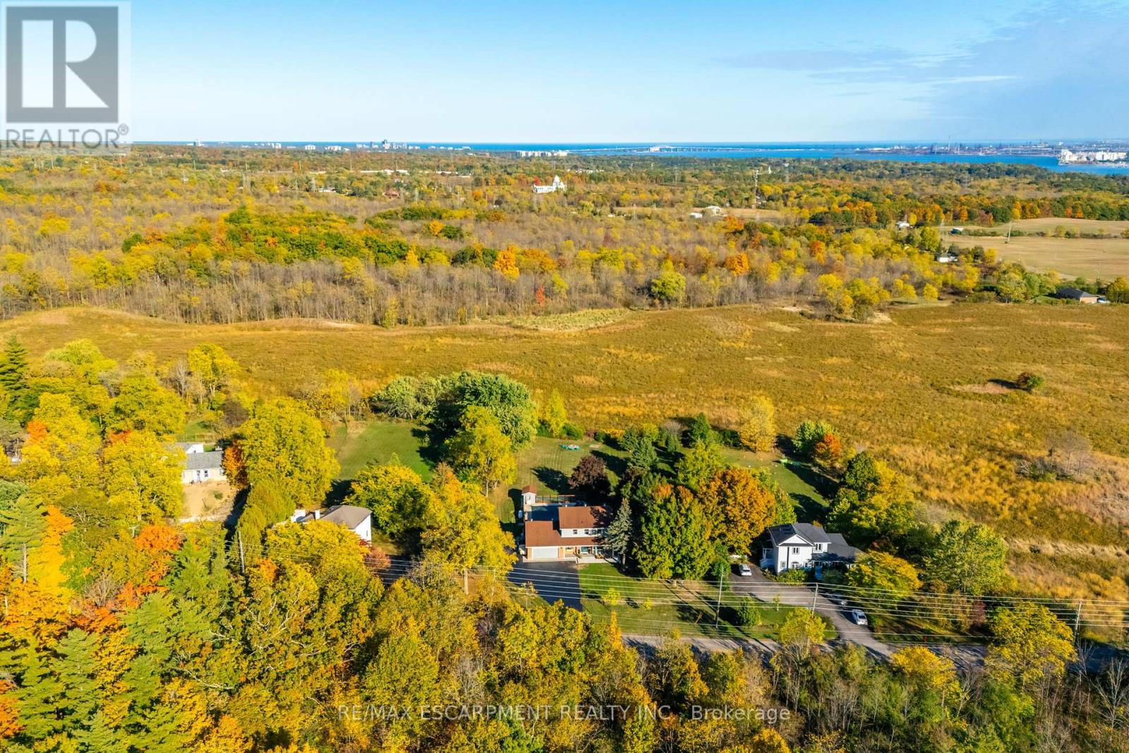 47 Valley Road, Hamilton, Ontario  L9H 5S4 - Photo 40 - X12717584