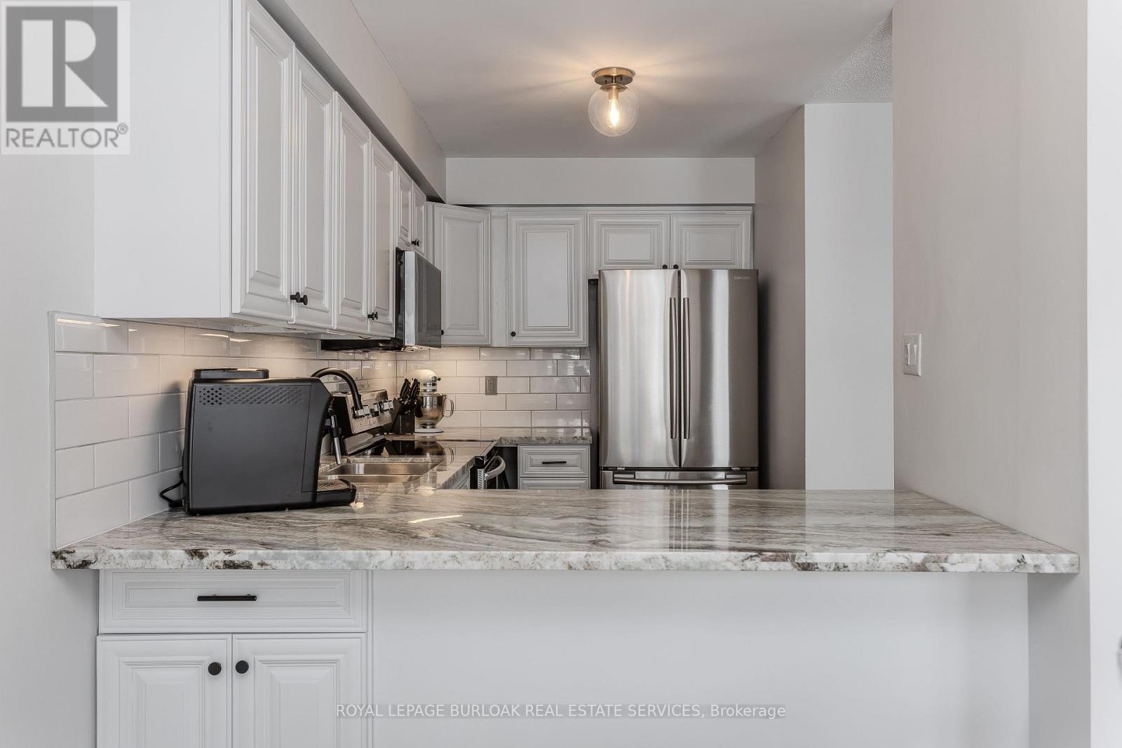 12 Thornlodge Drive, Hamilton, Ontario  L0R 2H3 - Photo 10 - X12717692