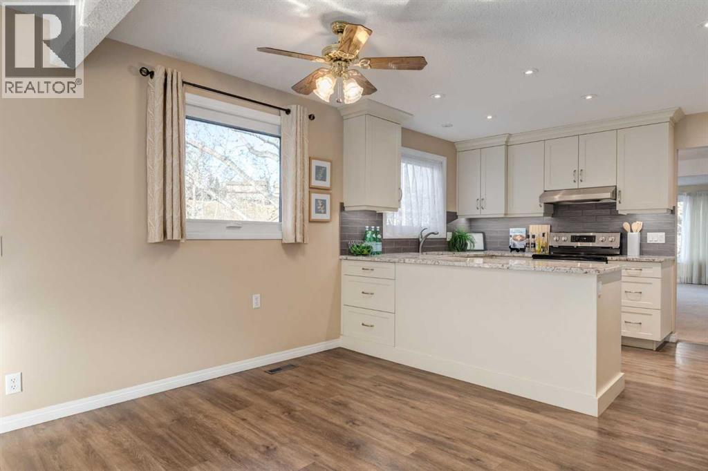 3 Hawkcliff Way Nw, Calgary, Alberta  T3G 2R8 - Photo 15 - A2279062