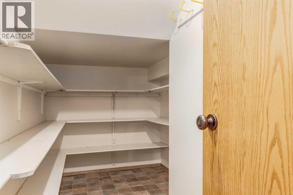 3 Hawkcliff Way Nw, Calgary, Alberta  T3G 2R8 - Photo 33 - A2279062