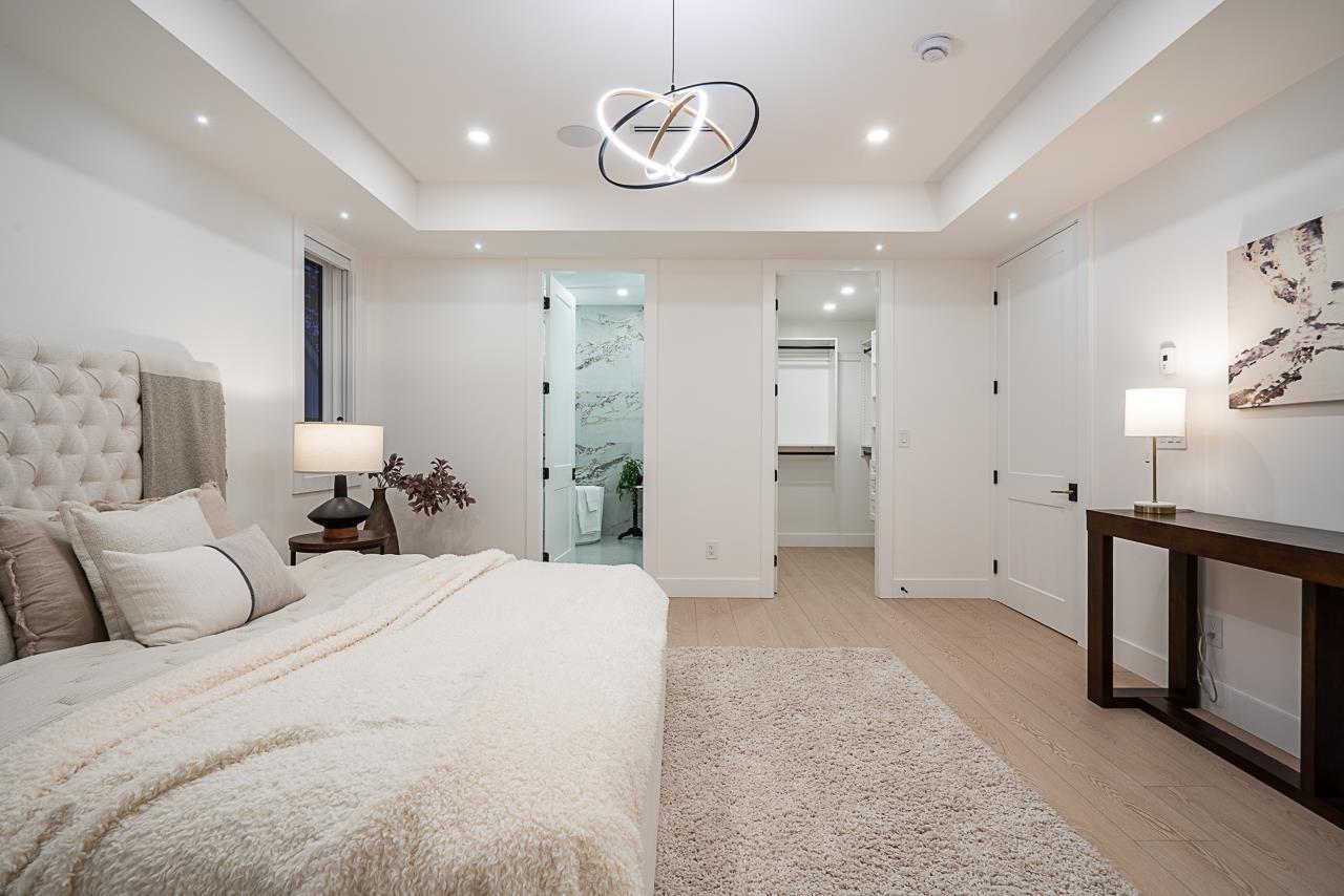 15569 Oxenham Avenue, White Rock, British Columbia  V4B 2J2 - Photo 18 - R3079625