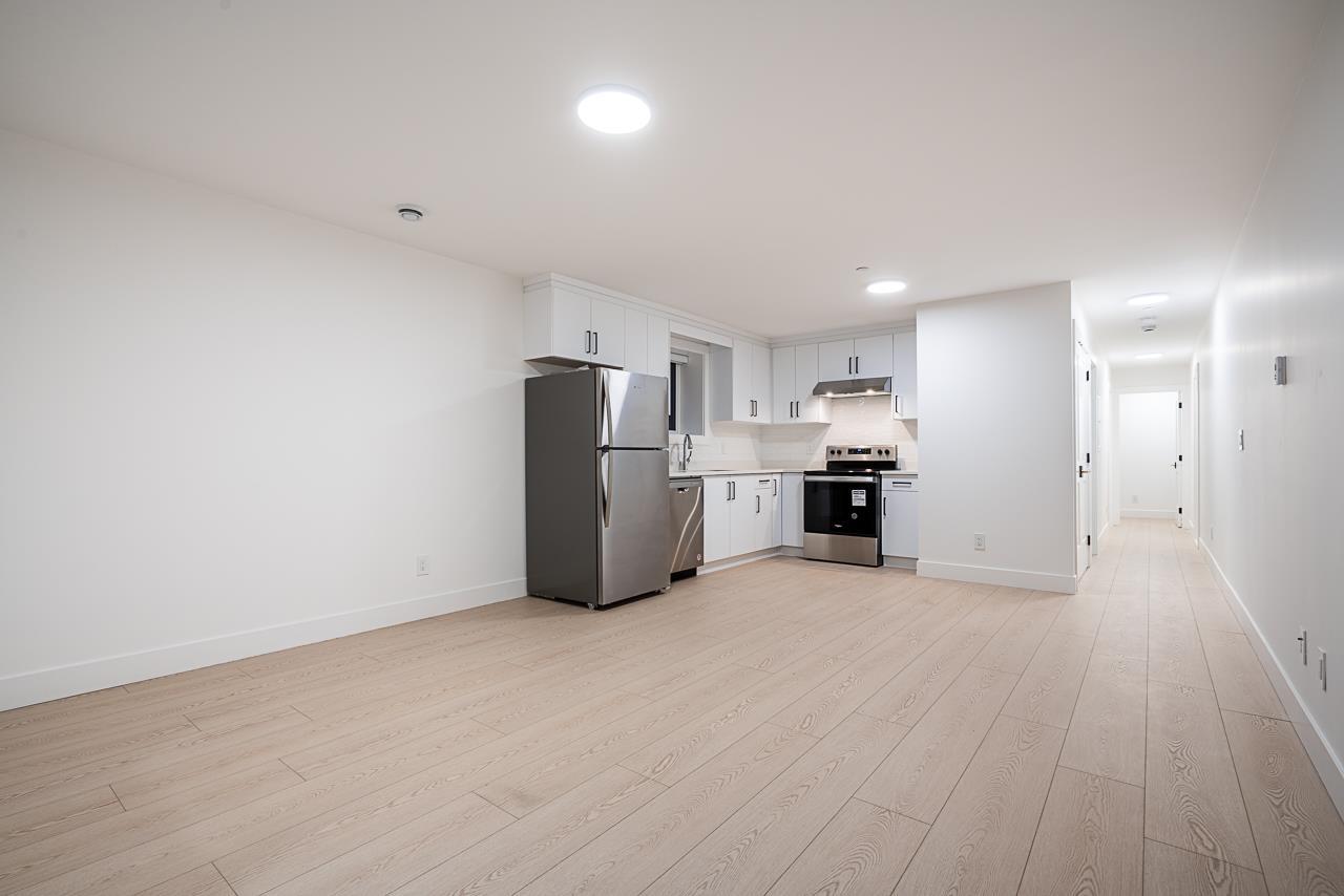 15569 Oxenham Avenue, White Rock, British Columbia  V4B 2J2 - Photo 28 - R3079625