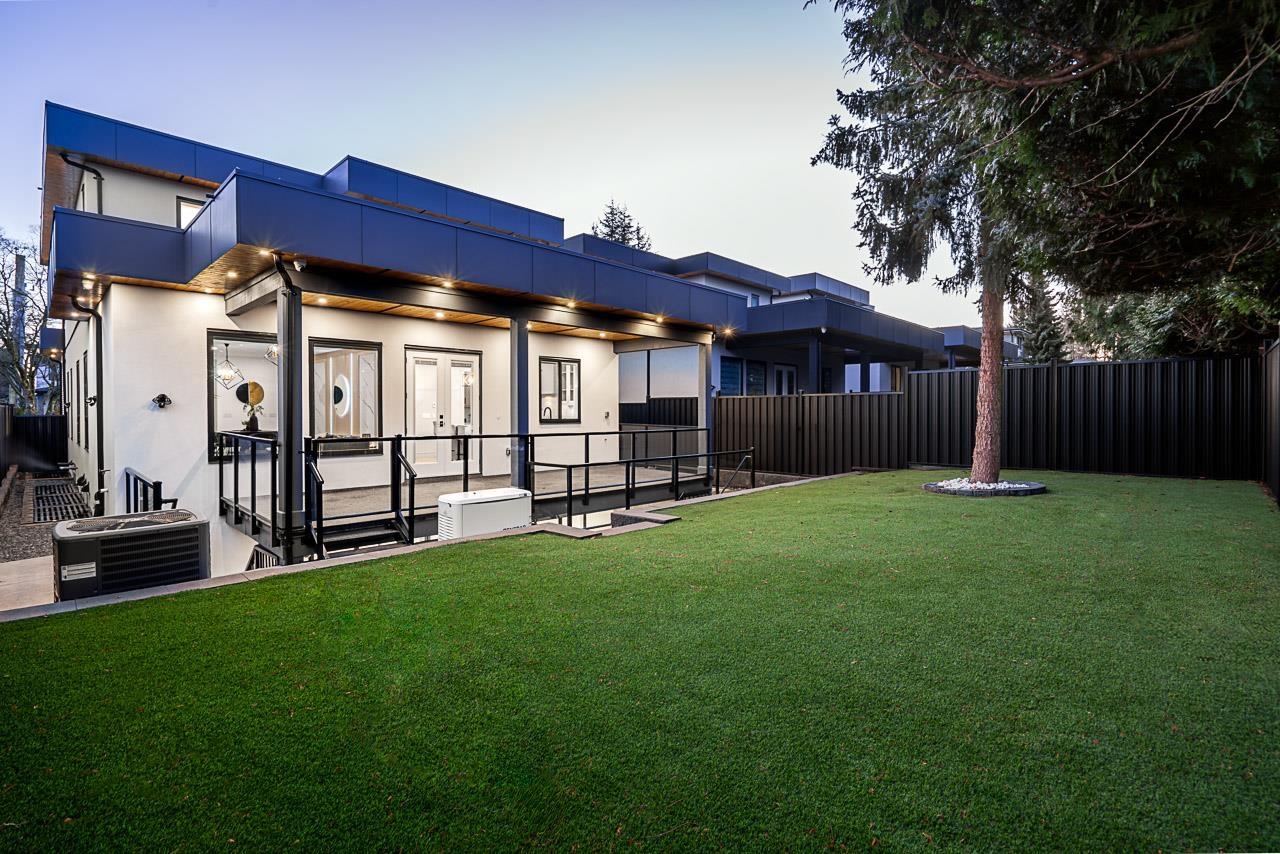 15569 Oxenham Avenue, White Rock, British Columbia  V4B 2J2 - Photo 31 - R3079625