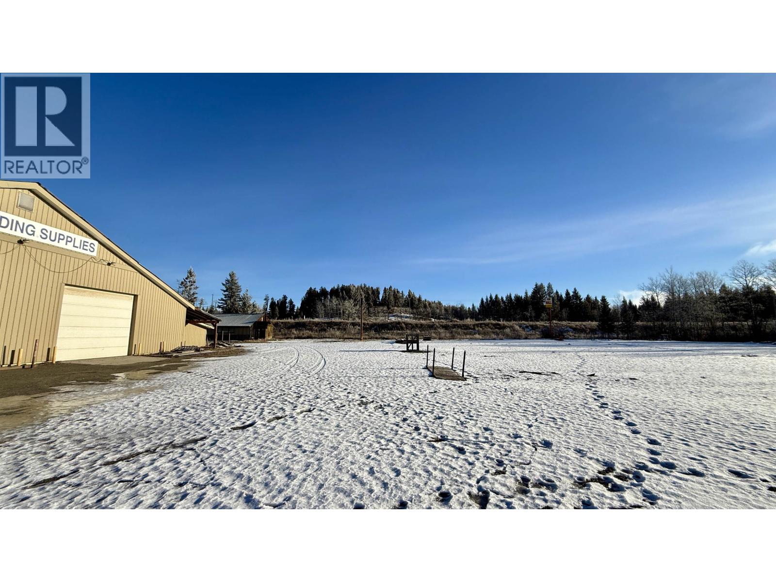 4945 Easzee Drive, 108 Mile Ranch, British Columbia  V0K 2Z0 - Photo 13 - C8075364