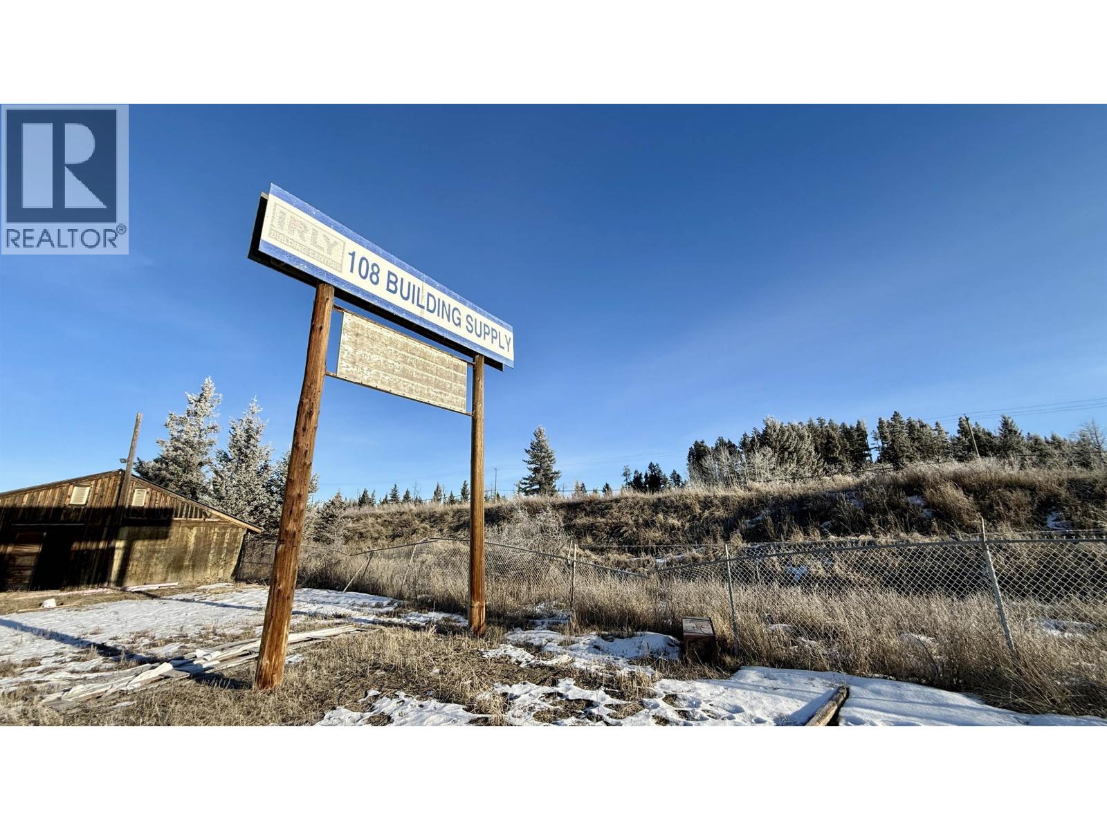 4945 Easzee Drive, 108 Mile Ranch, British Columbia  V0K 2Z0 - Photo 2 - C8075364