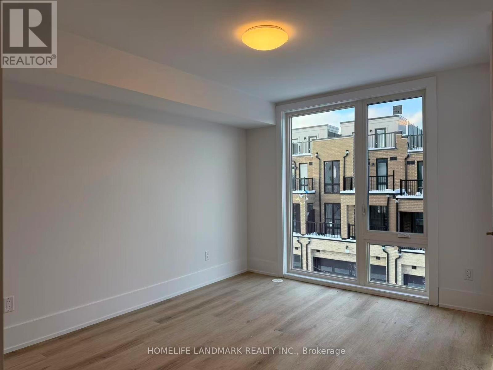 11 Kerns Lane, Richmond Hill, Ontario  L4E 1M1 - Photo 7 - N12444704