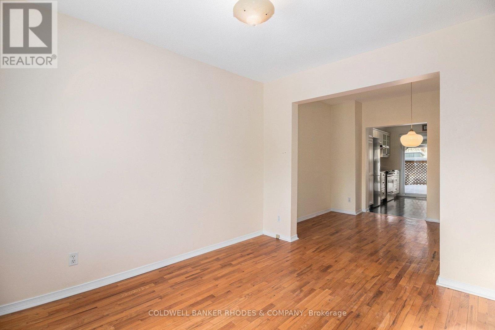 129 Elm Street, Ottawa, Ontario  K1R 6N4 - Photo 10 - X12543366