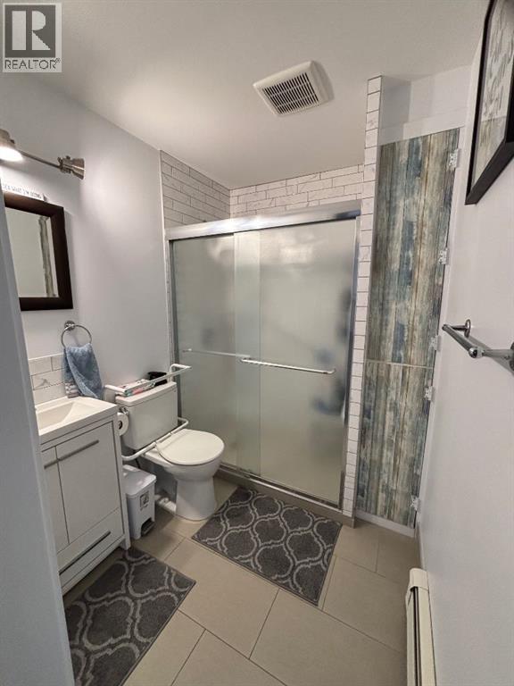 36 W Harker Avenue, Magrath, Alberta  T0K 1J0 - Photo 9 - A2280422