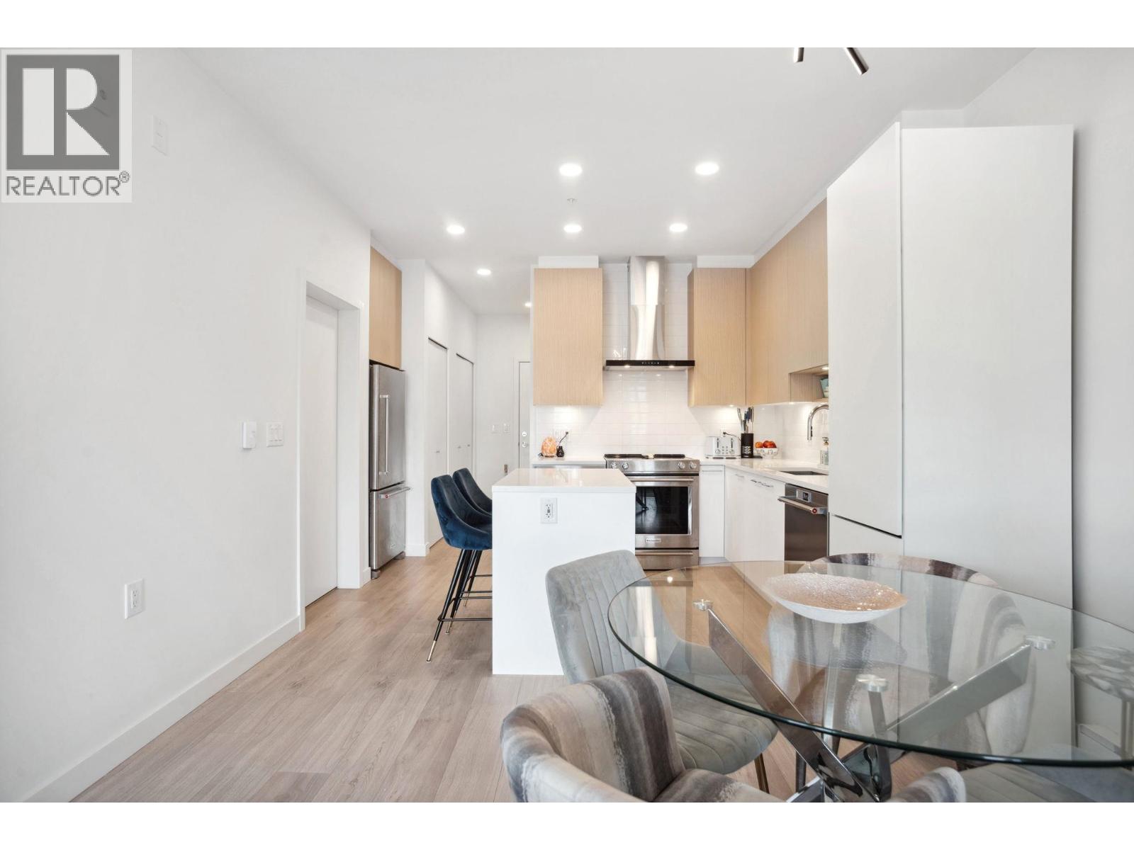 420 7599 15th Street, Burnaby, British Columbia  V3N 0H9 - Photo 7 - R3078148