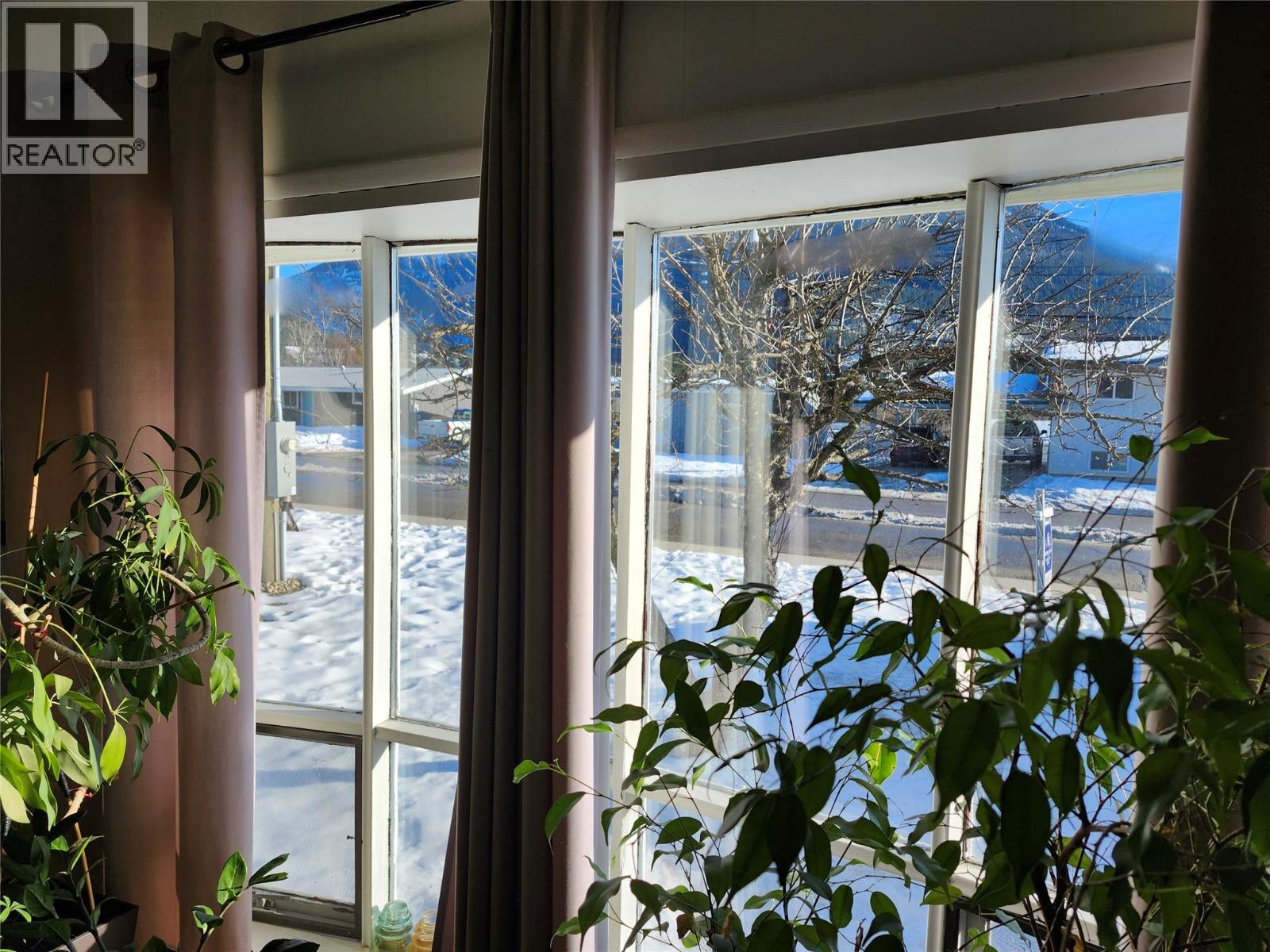 327 Edward Street, Revelstoke, British Columbia  V0E 2S0 - Photo 21 - 10372312