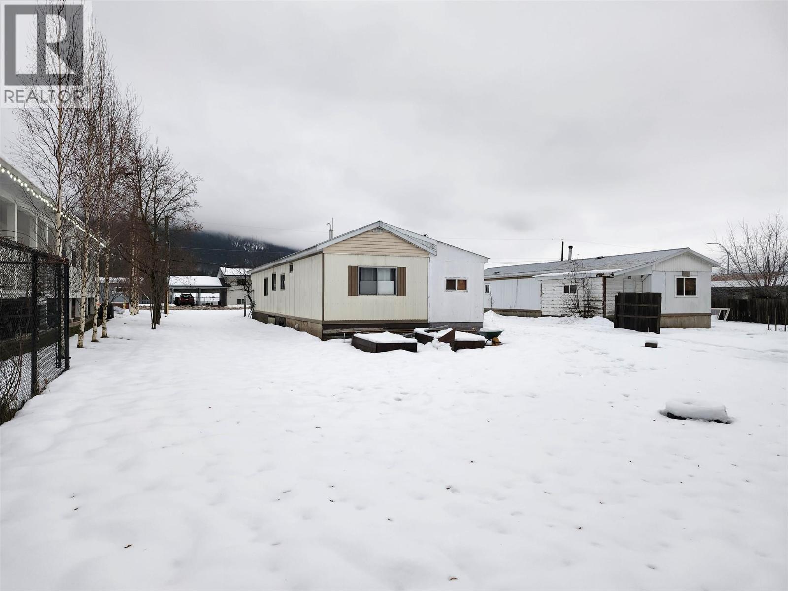 327 Edward Street, Revelstoke, British Columbia  V0E 2S0 - Photo 18 - 10372312
