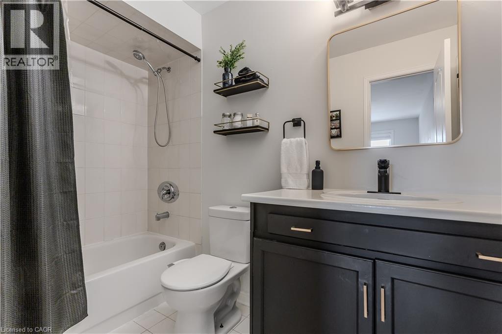 12 Thornlodge Drive, Waterdown, Ontario  L0R 2H3 - Photo 32 - 40798842