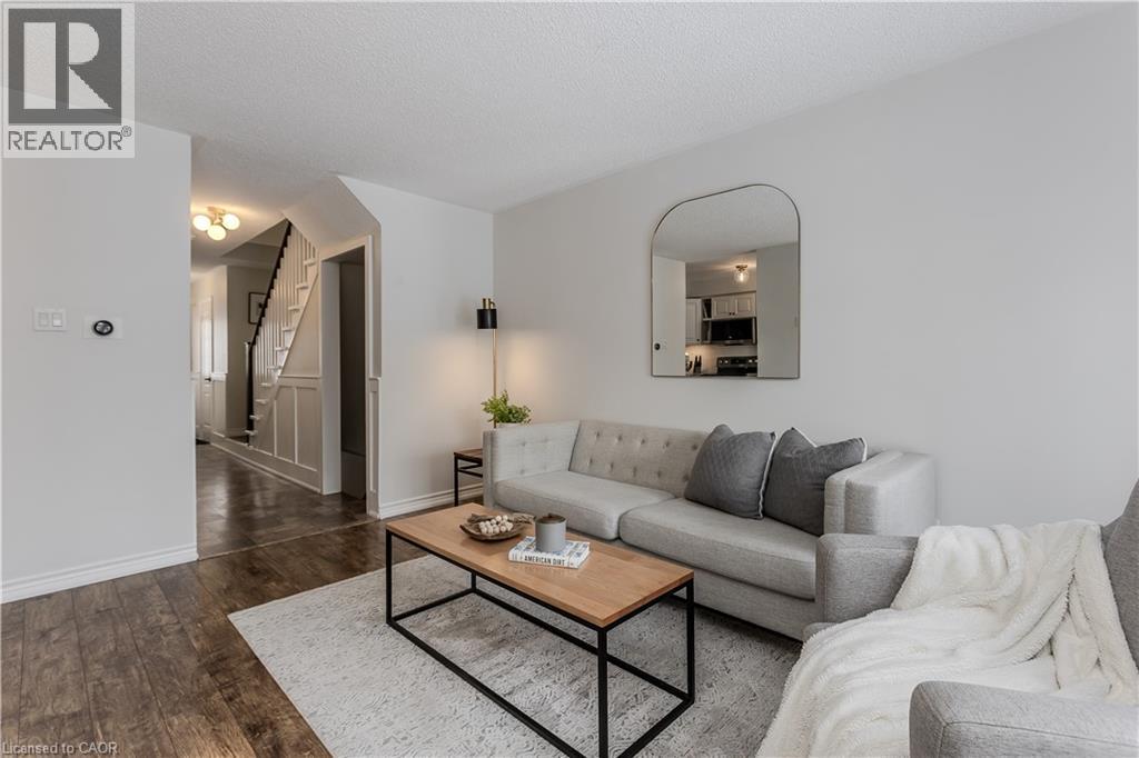 12 Thornlodge Drive, Waterdown, Ontario  L0R 2H3 - Photo 7 - 40798842